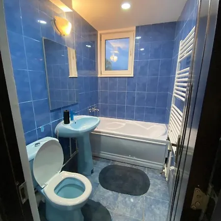 Apartment Cazare *
